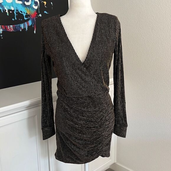 Dresses & Skirts - Marciano Long Sleeve Mini Dress